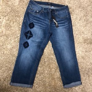 Ladies cropped jeans